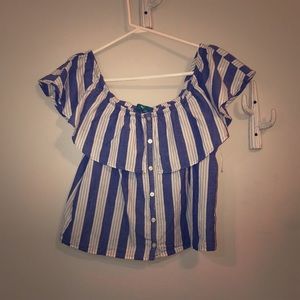 Dip off the shoulder striped white and blue shirt